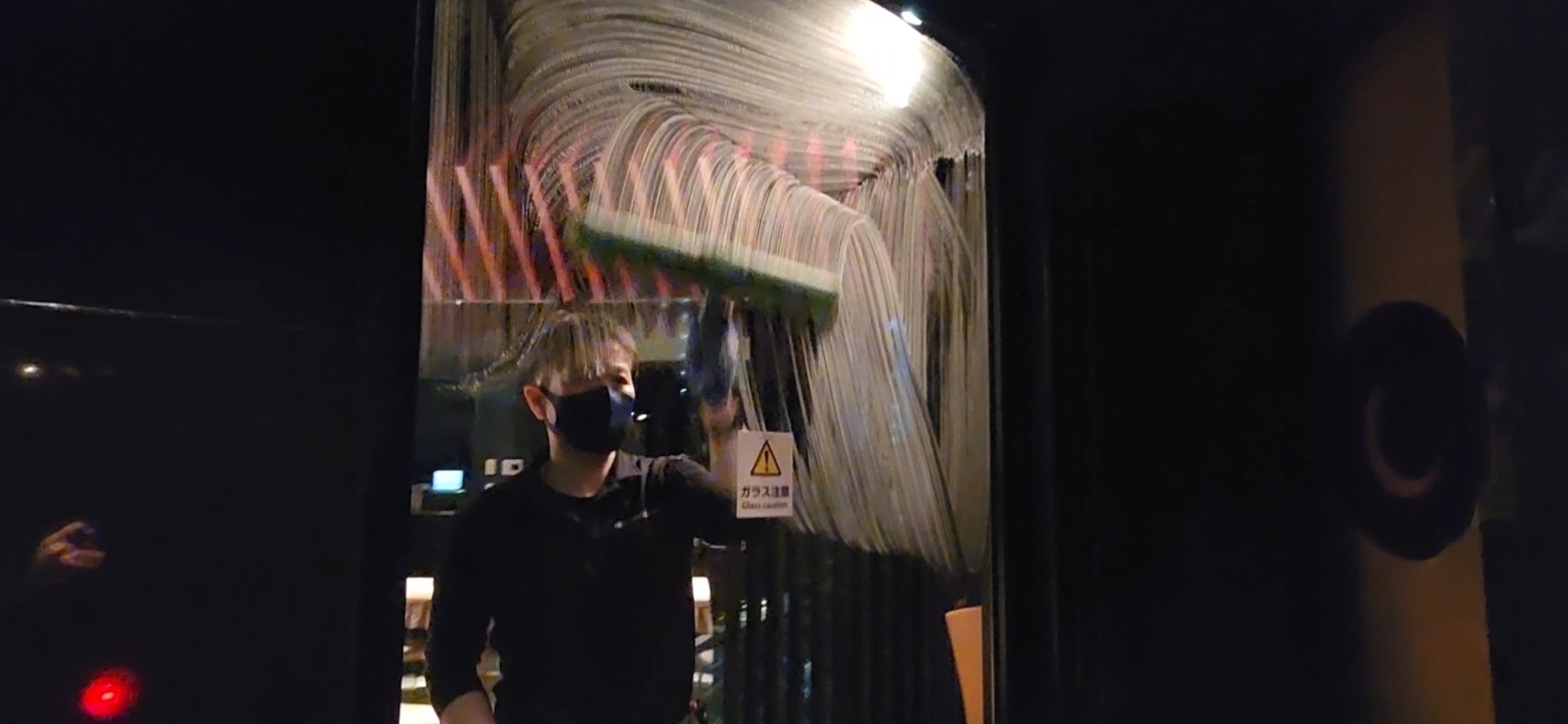 店舗/ガラス清掃：04_施工中