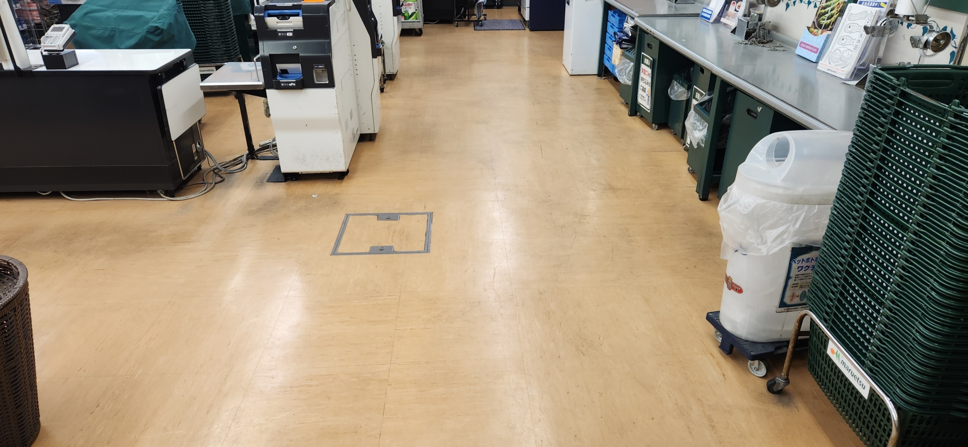ソリッドシール（コーティング）/床清掃：03_施工前