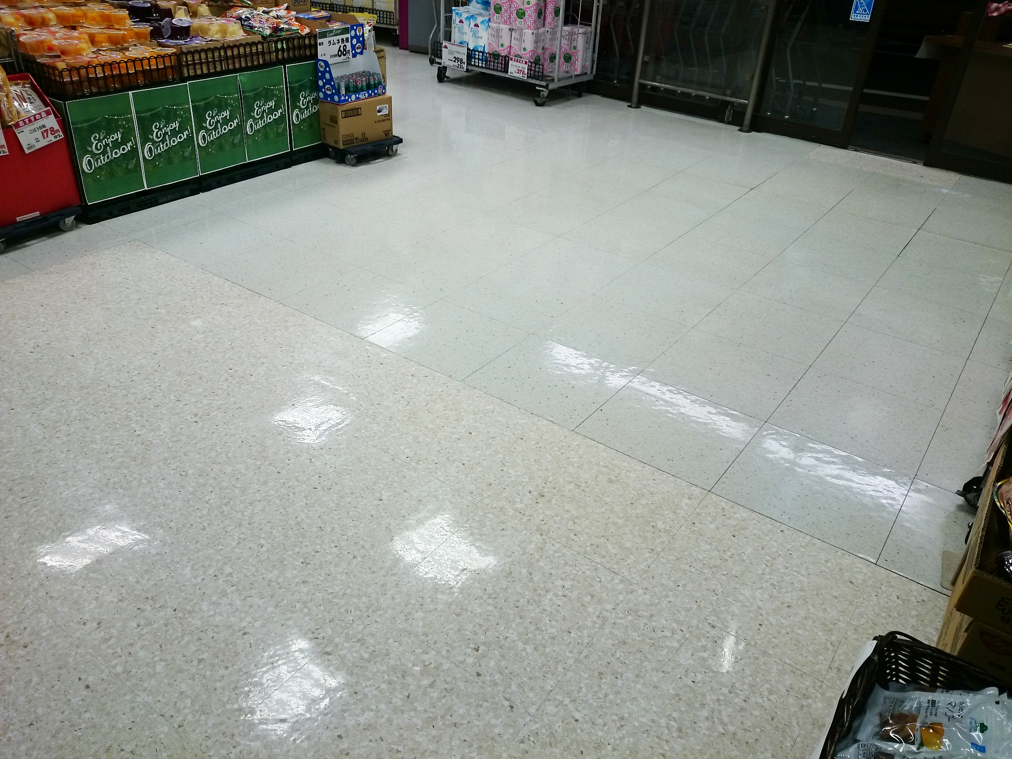 ソリッドシール（コーティング）/床清掃：08_施工後_ソリッドシール3層