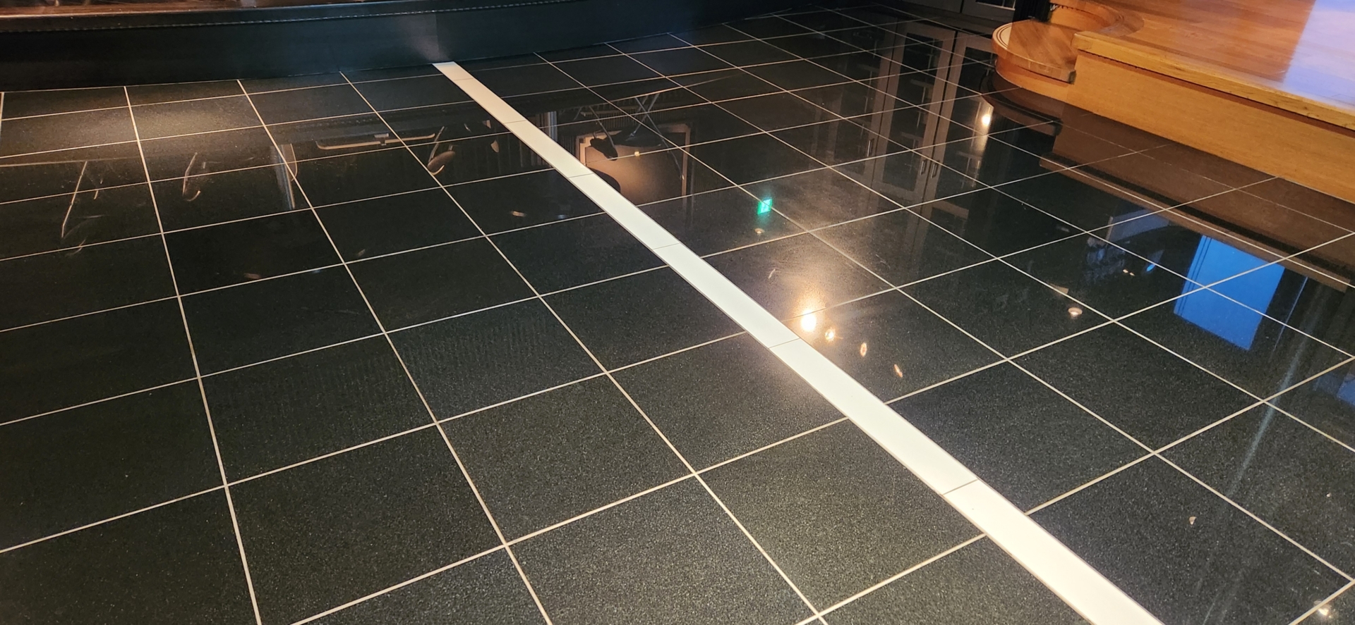 黒曜石洗浄/床清掃：03_施工後