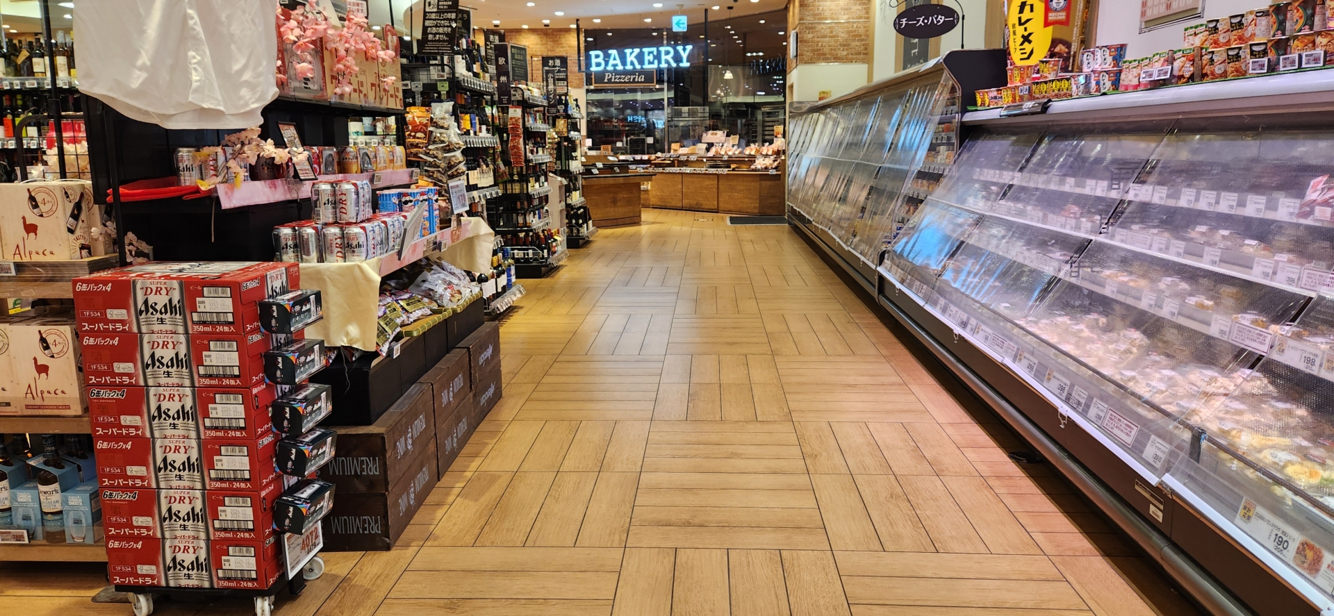 セラミックタイル(ロボット洗浄)/床清掃：①_施工前